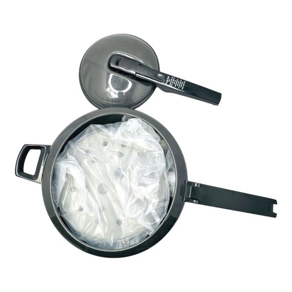 HAWKINS FUTURA THE NEW GENERATION PRESSURE COOKER 5¼ QT/5 L ANODIZED ALUNIMUM - Picture 13 of 14